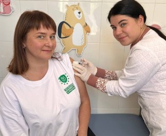 Захисти себе та рідних: вакцинація від дифтерії та правця важлива також для дорослих